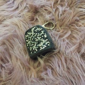 Pocket back hand sanitizer holder